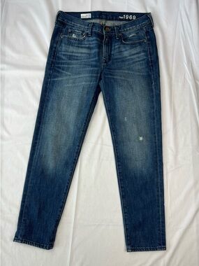 GAP 1969 Jeans Womens 26/2 Blue Sexy Boyfriend Dark Wash Distressed Denim